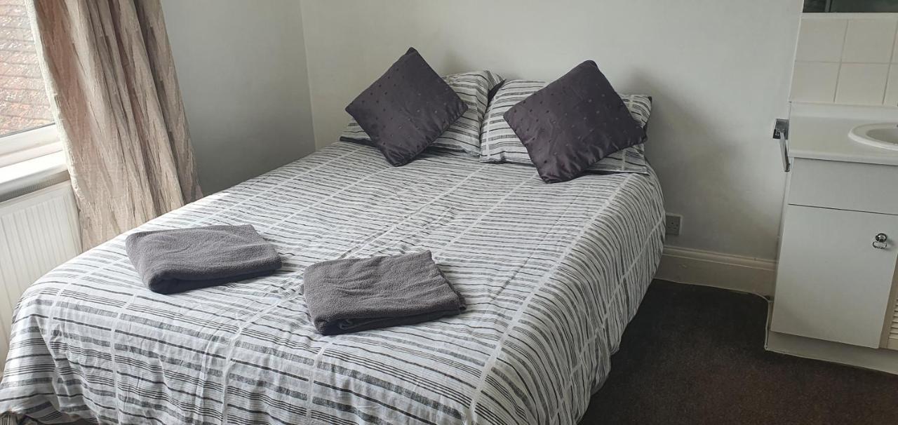 Private Rooms Just 19 Minutes From Central London Northfleet Buitenkant foto