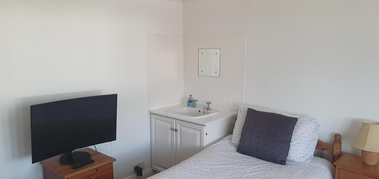 Private Rooms Just 19 Minutes From Central London Northfleet Buitenkant foto